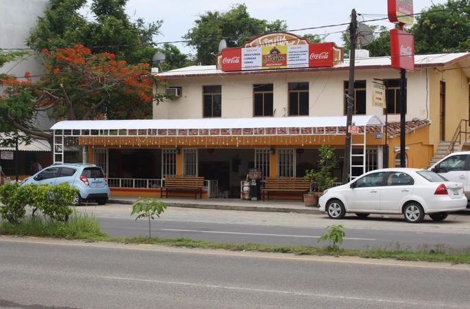 Fachada Restaurante Juanitos